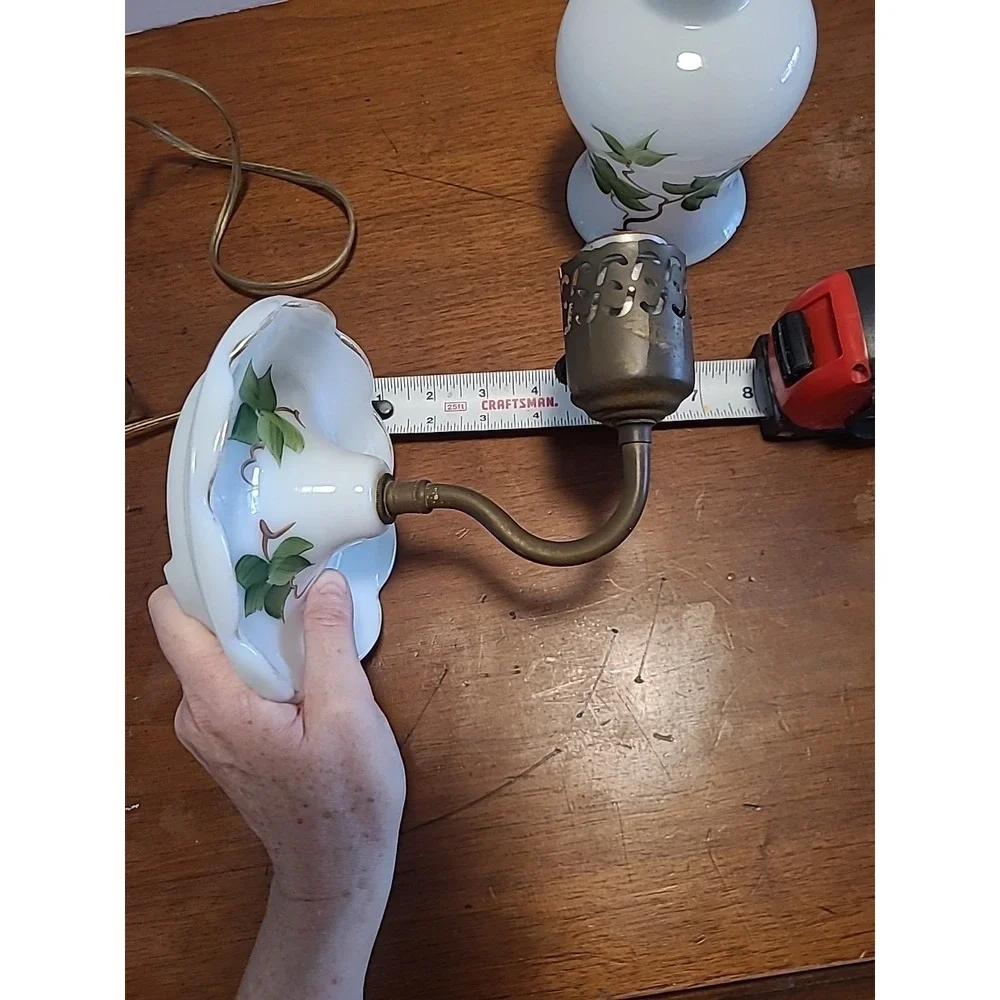 Vintage Ivy Hand Painted Milk Glass Wall Sconce Lamp Green Leaves‎ Works